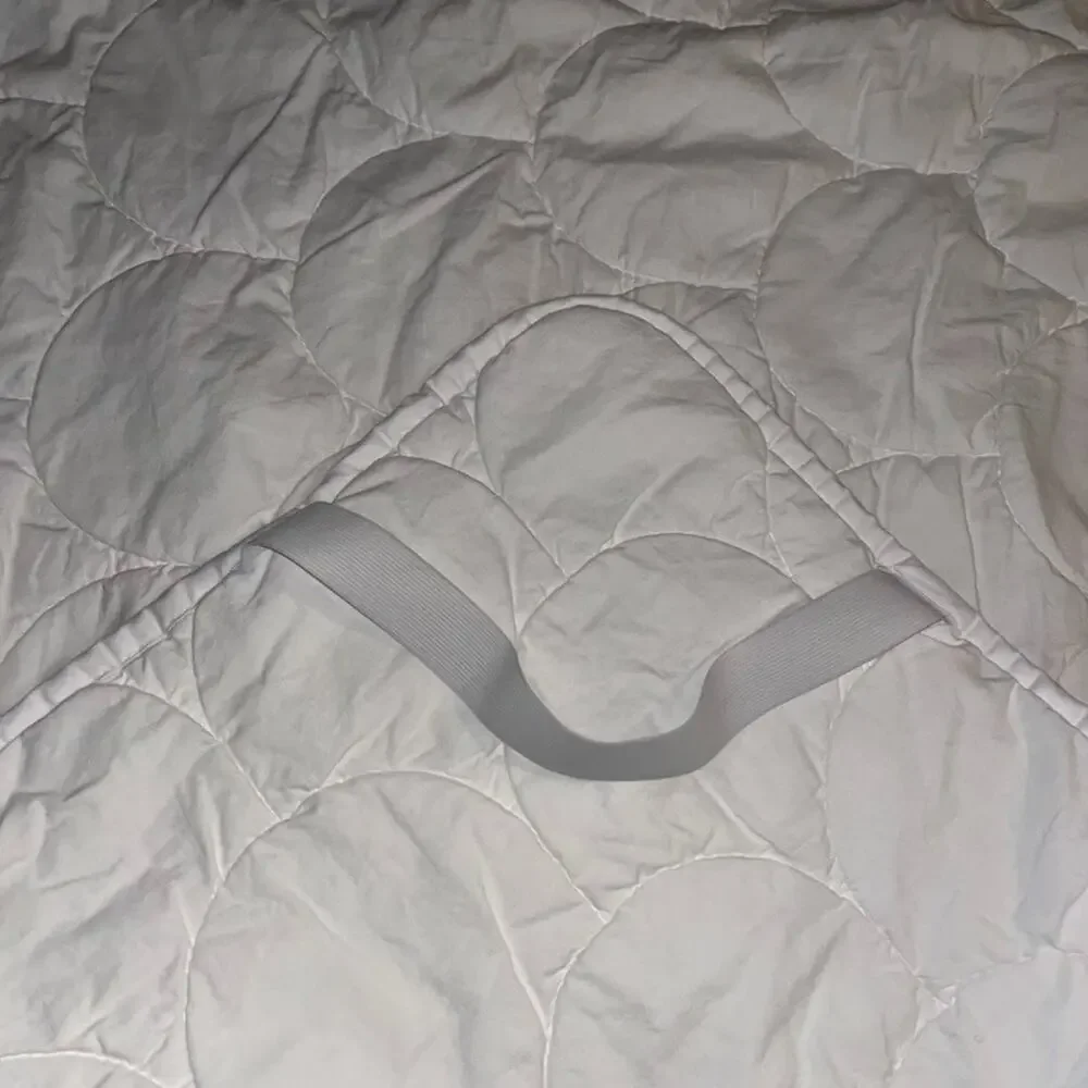 Hästens White Mattress Cover 80x69 Quilted Cotton & Tencel Fill Corner Straps